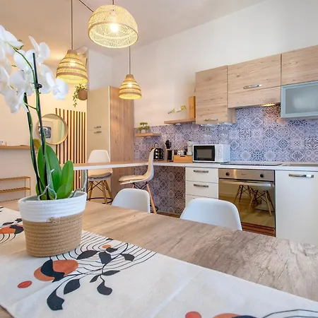 Sea Life Apartment